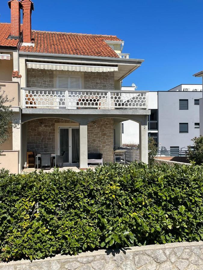 Duplex Appartment Luna Кърк Екстериор снимка